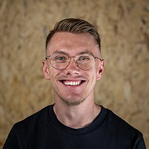 Mitarbeiter Dennis Schmidt