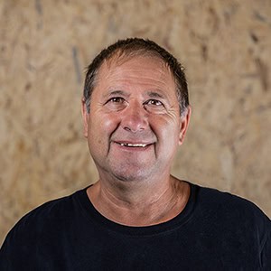 Mitarbeiter Helmut Hartmann